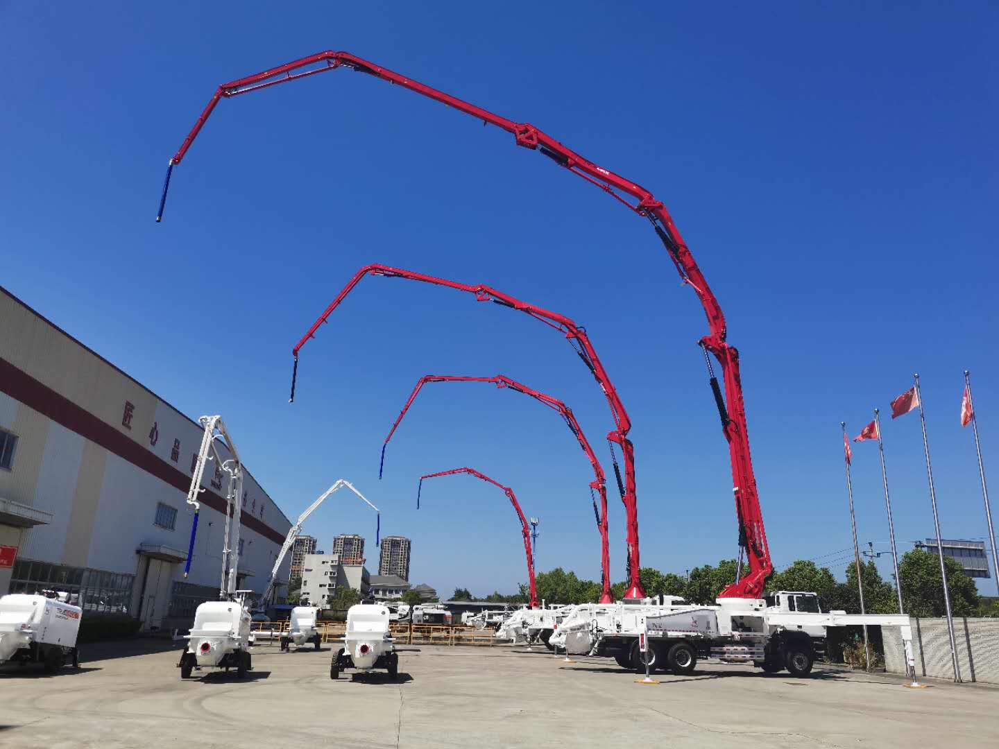 混凝土泵車(chē) 混凝土泵車(chē)